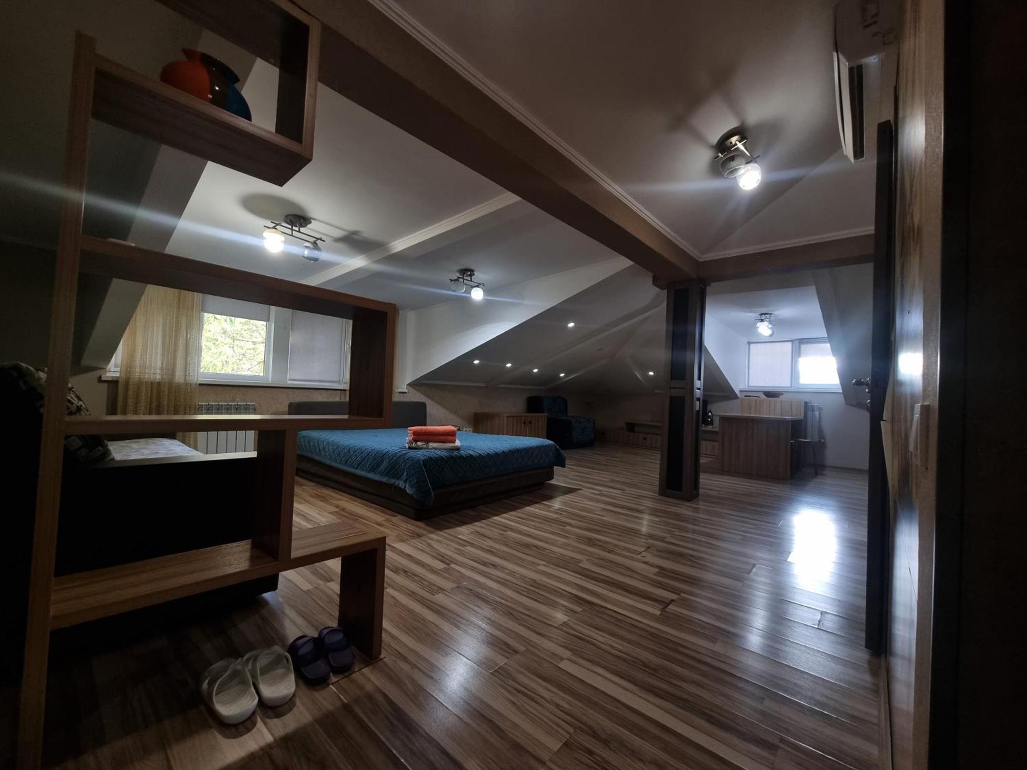 Apartments On Mustafa Ozturk Almaty Bagian luar foto