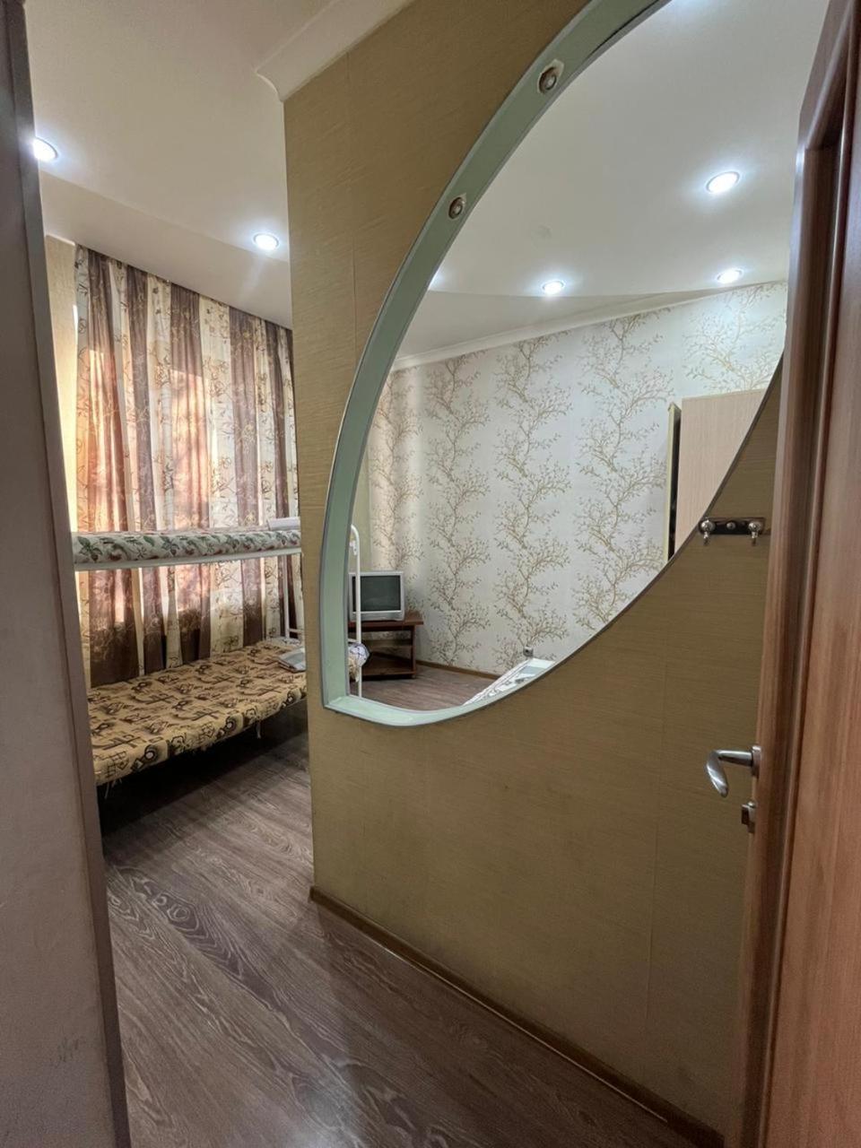 Apartments On Mustafa Ozturk Almaty Ruang foto