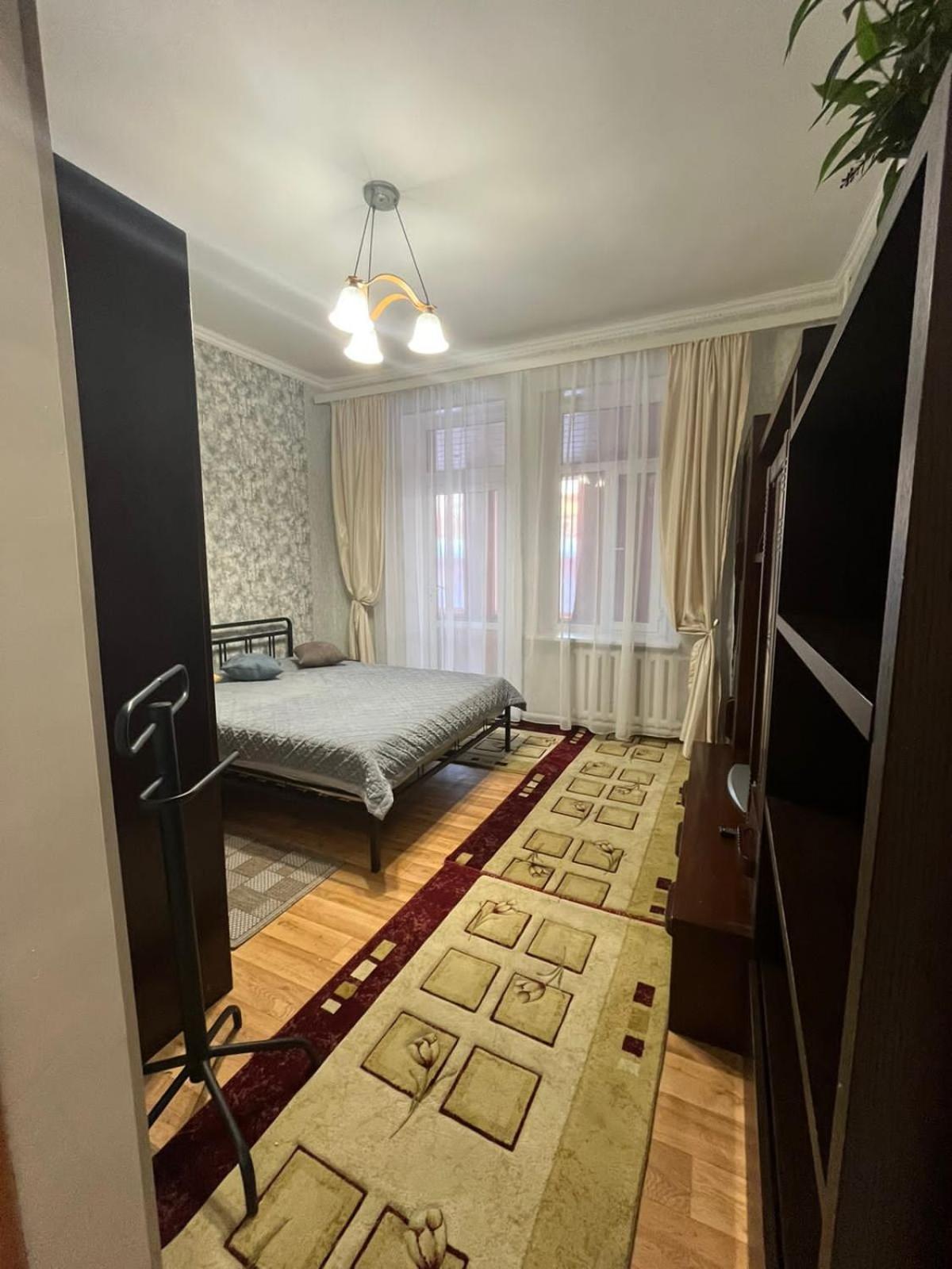 Apartments On Mustafa Ozturk Almaty Ruang foto